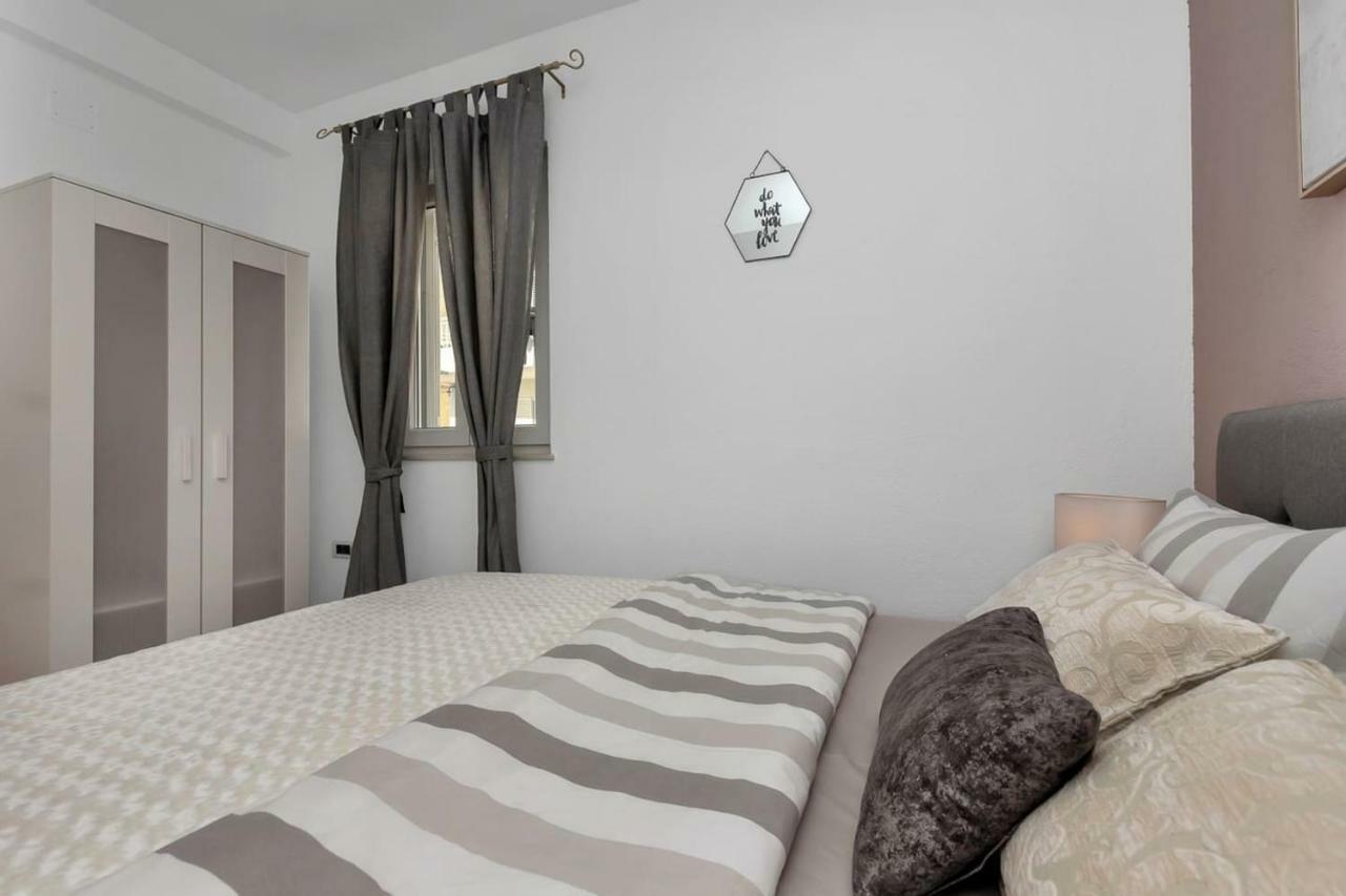 Luxurious Eol Apartment